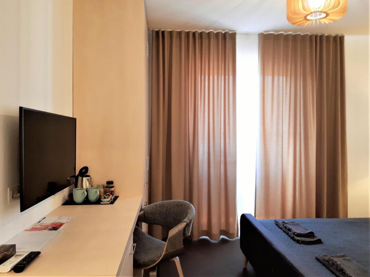Vigeo Lounge B&B Coffee Bojnice Bagian luar foto