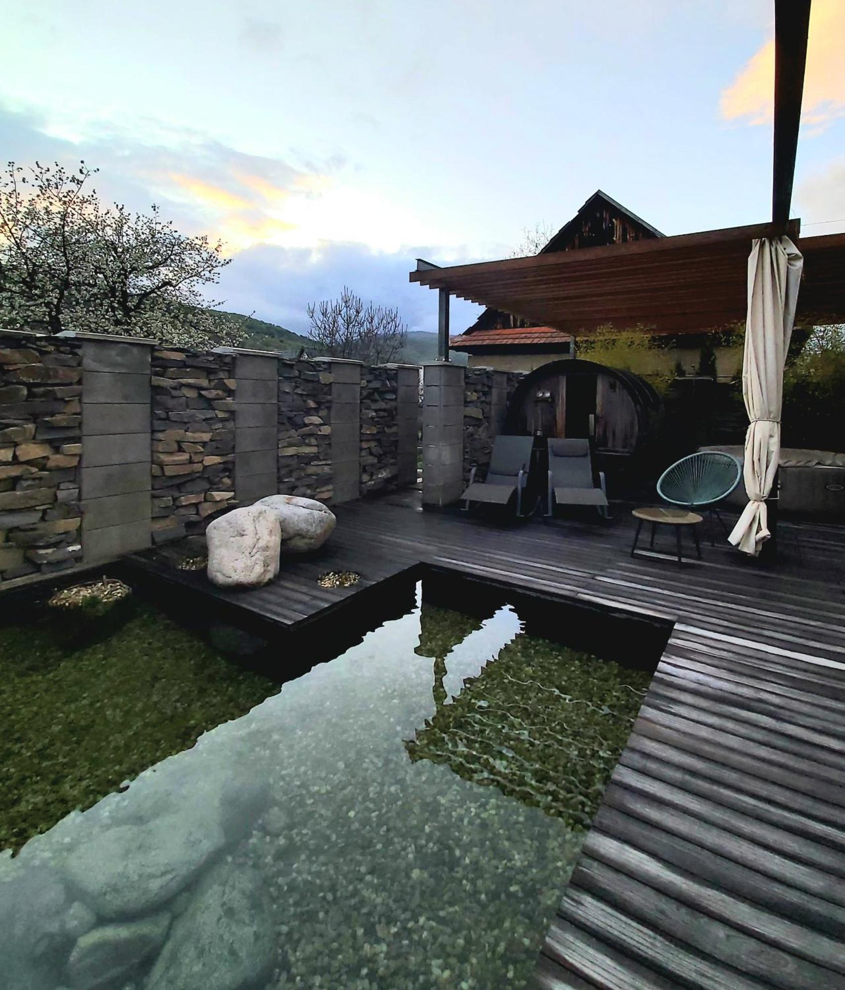 Vigeo Lounge B&B Coffee Bojnice Bagian luar foto